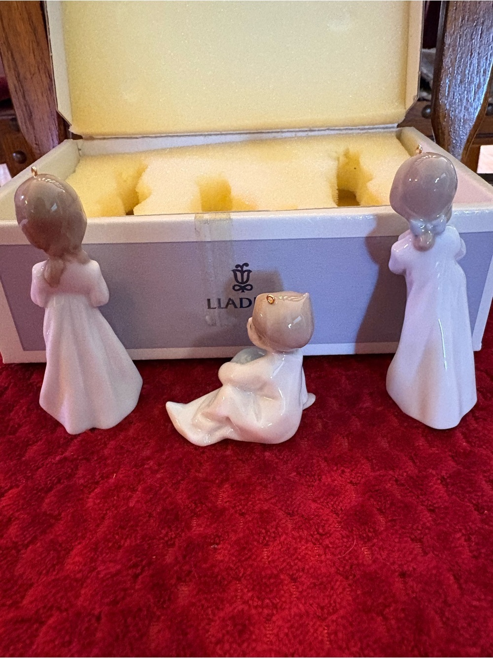 Lladró Christmas Morning Mini Bell Ornament Set #5940 Porcelain 3pc Set w/ Box - Picture 7 of 15